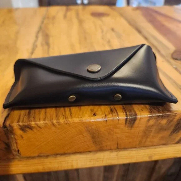 Portland Leather Goods Sunglasses Case Smooth Snap Closure Brand New - Picture 8 of 9